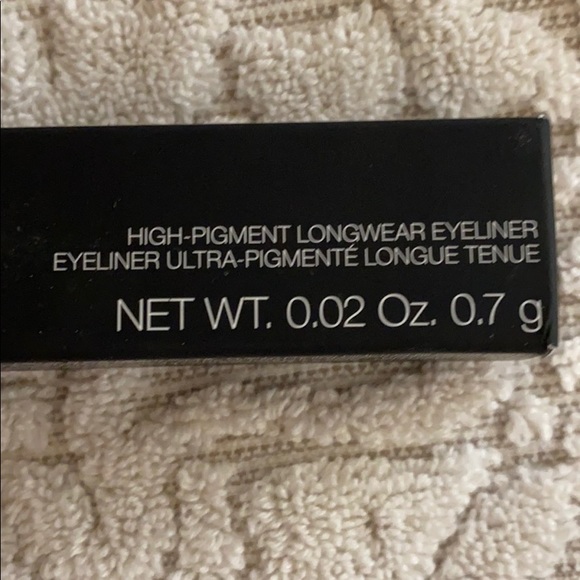 NARS eyeliner - Picture 2 of 9